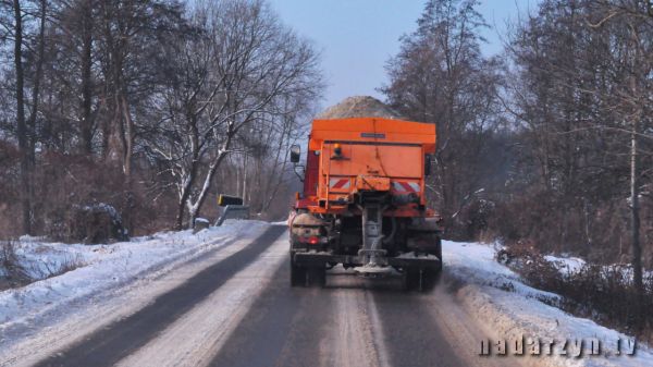 Sprawdź za odśnieżanie których dróg odpowiada Powiat